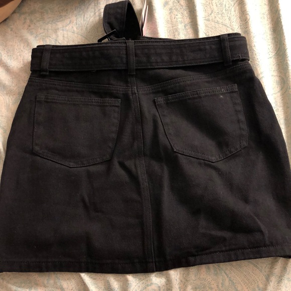 Black Buckle Detail Denim Mini Skirt - Picture 4 of 6